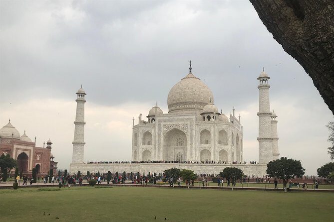 Private Taj Mahal Day Tour from Delhi by Car - The Experience in Detail