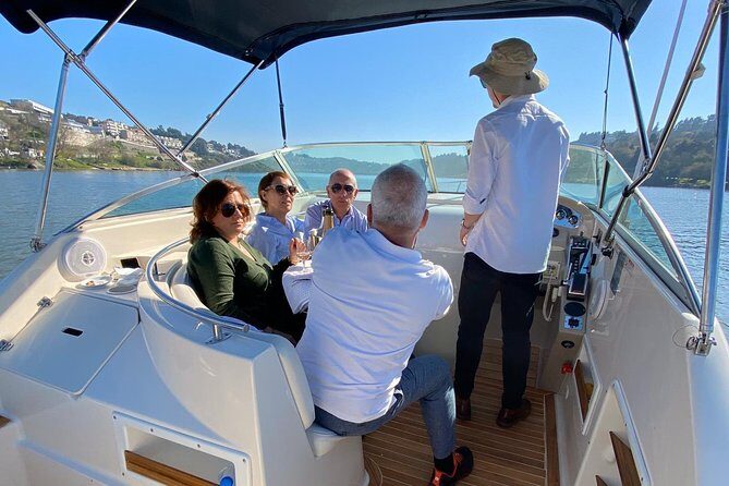 Private tasting in the Douro (1 to 6 people) on a Yacht just for you - An In-Depth Look at the Douro Yacht Tour Experience