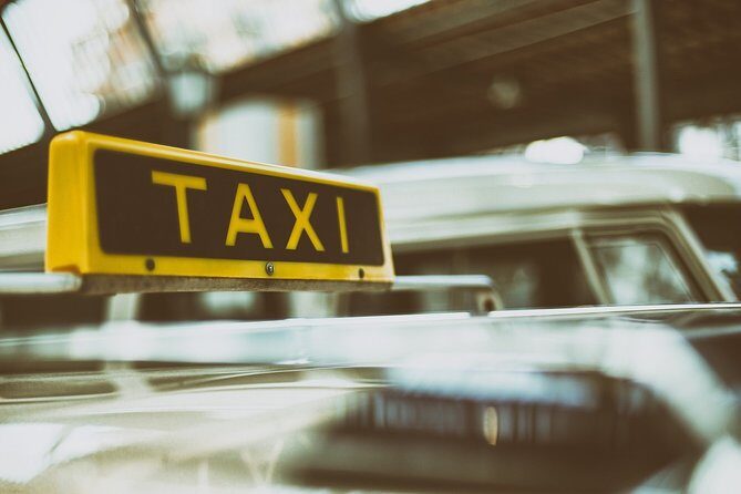Private Taxi from Sri Lanka Airport (BIA-CMB) to Sigiriya Hotels - A Detailed Look at the Private Transfer Experience