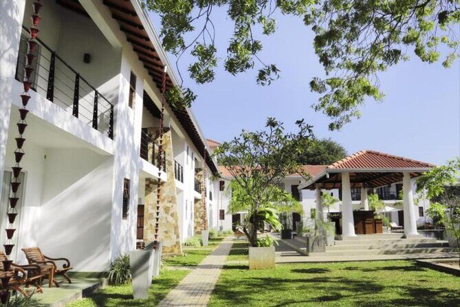 Private Taxi from Sri Lanka Airport (BIA-CMB) to Tissamaharama Hotels - Detailed Review of the Transfer Experience