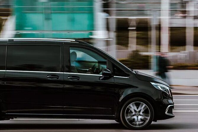 Private taxi in Bologna - In-Depth Review of the Private Taxi Experience in Bologna