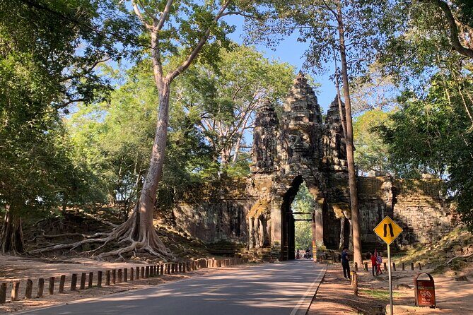 Private Taxi Siem Reap to Phnom Penh (English Speaking Driver) - In-Depth Review of the Siem Reap to Phnom Penh Private Taxi