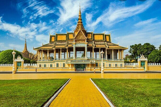 Private Taxi Siem Reap to Phnom Penh (English Speaking Driver) - FAQ