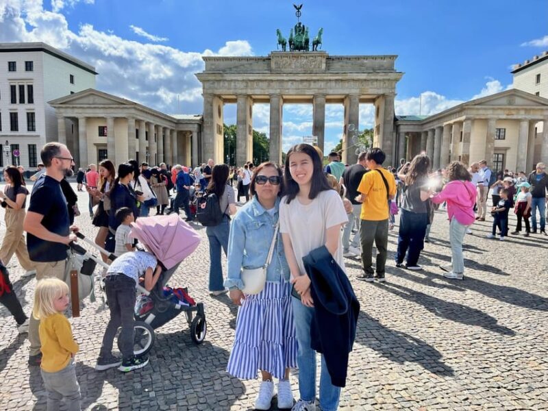 Private Taxi Tour through Berlin Extended & Relaxed ca 6-8h - Additional Stops & Photo Opportunities