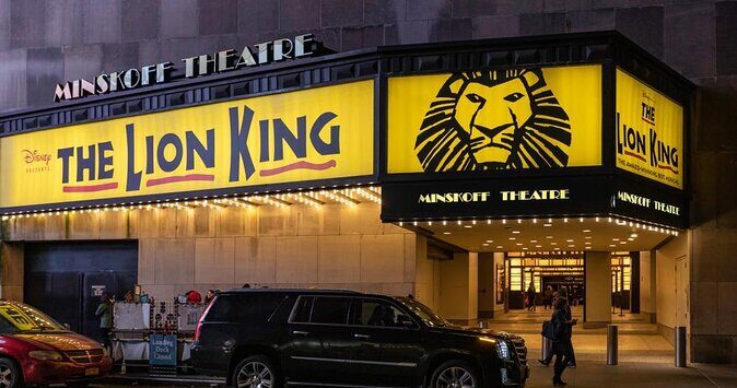 Private Theatre District Tour - A Closer Look at the Private Theatre District Tour