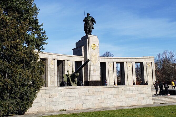 Private Third Reich Walking Tour of Berlin - The Experience in Detail