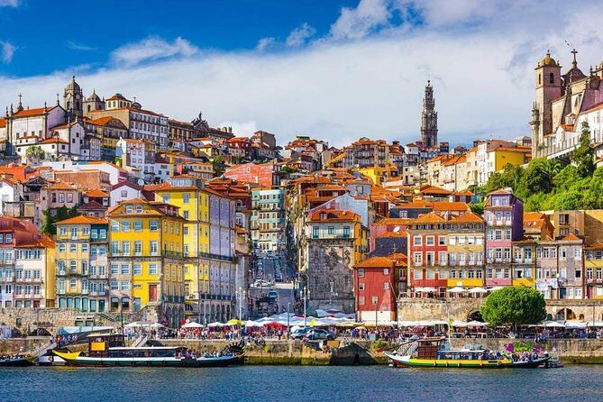 Private tour 2 days from 1 to 8 people to Porto - Aveiro- Nazaré- Óbidos - A Deep Dive into the 2-Day Itinerary