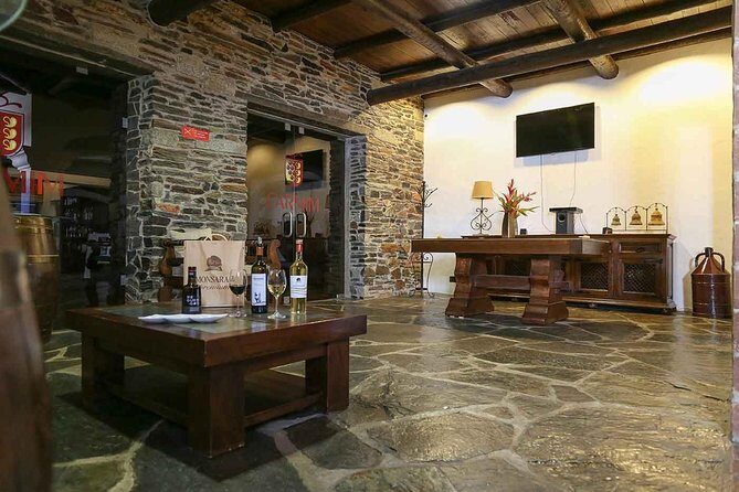 Private Tour Alentejo, Evora, Monsaraz, Mourão-Medieval Times Lunch&Wine Tasting - FAQ