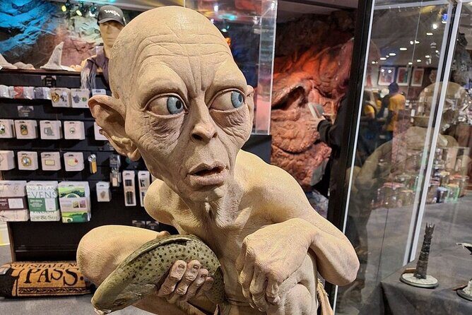 Private Tour: Auckland City, Aquarium, Sky Tower, Mt Eden & Wt - The Sum Up