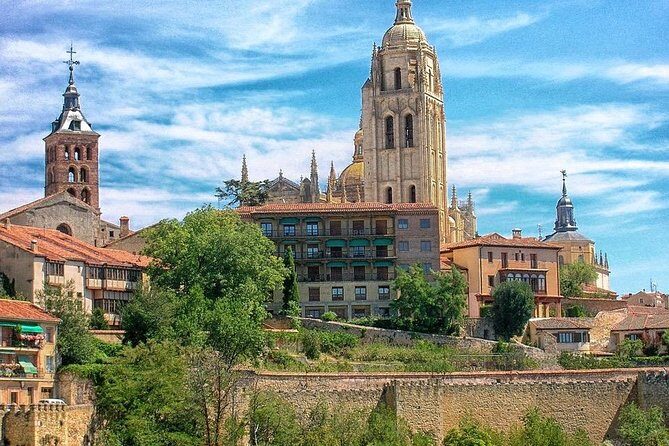 Private Tour Ávila - Segovia from Madrid with Tapas Route - An In-Depth Look at This Private Tour