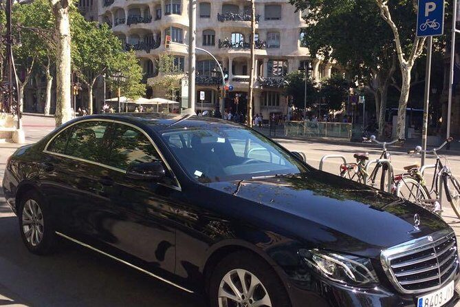 Private Tour Barcelona and Montserrat 8 Hours - A Close Look at the Tour Itinerary