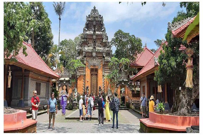 Private Tour: Batuan Temple, Tegenungan Waterfall, Elepahant Cave Free transport - Seventh Stop: Mas Village Wood Carving Center