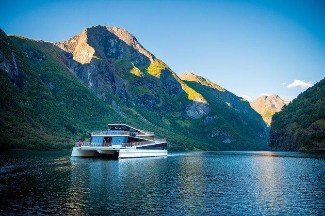 Private tour, Bergen to Oslo - Nærøyfjord Cruise & Flåm Railway - The Scenic Drive to Stegastein & Beyond