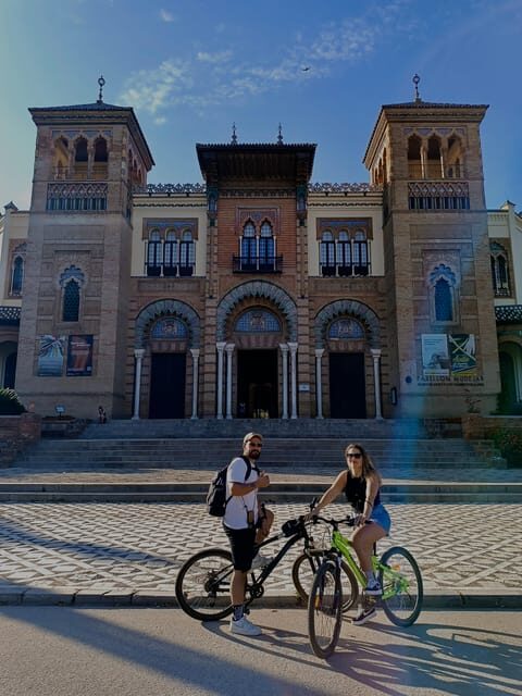 Private Tour by bike with Alcazar Guided Visit without ticket - Who Should Consider This Tour?