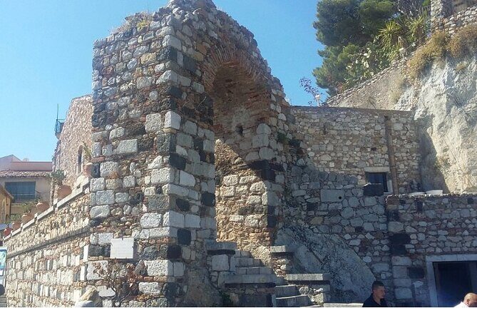 Private Tour Castelmola, Taormina and Messina. Departure from Messina - Who Should Consider This Tour?