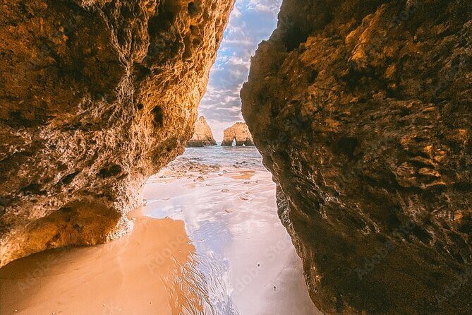 Private Tour DE Lisbon to the Algarve with City Stop - Key Points