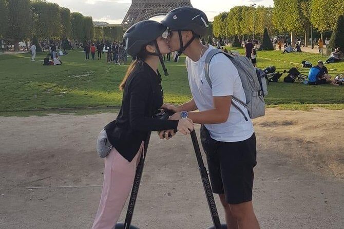 Private Tour: Discover Paris with Local, 3 hours on a Segway - An Inside Look at the Tour Experience
