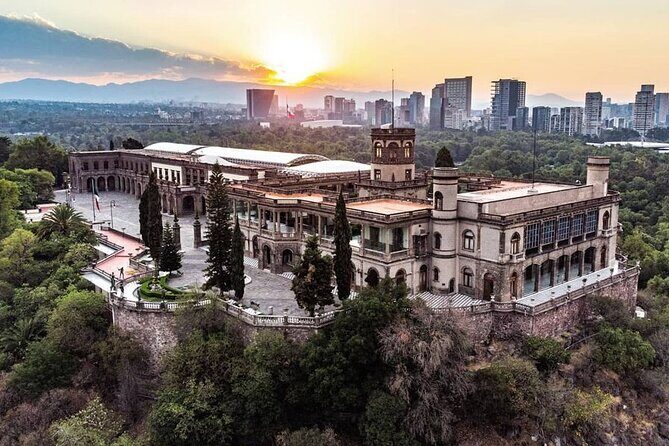 PRIVATE Tour Downtown & Anthropology Museum & Chapultepec Castle - Authentic Experiences and Review Insights