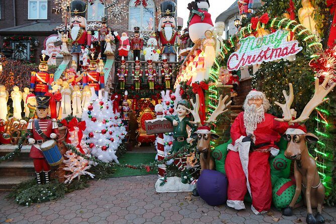 Private Tour: Explore the festivities in Dyker Heights, Brooklyn - Is It Worth the Price?