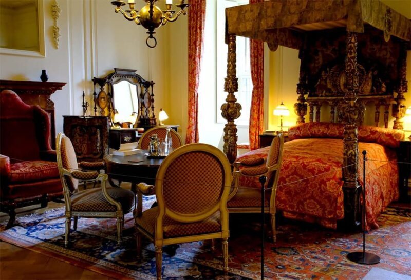 Private Tour from Amsterdam: De Haar Castle & Railway Museum - Key Points