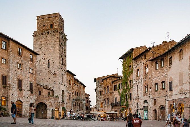 Private tour from Livorno port to San Gimignano & Volterra - FAQs