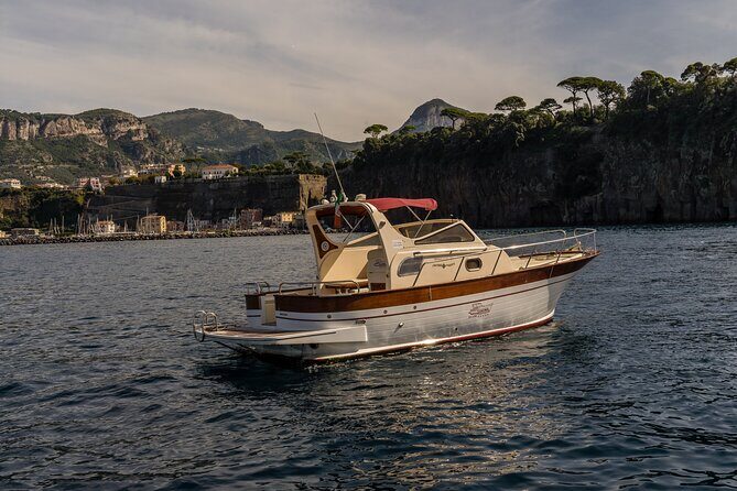 Private Tour from Sorrento to Capri - Gozzo Sorrentino 8.50 - Final Thoughts