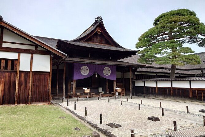 Private Tour From Takayama to Takayama and Shirakawago - The Experience in Detail