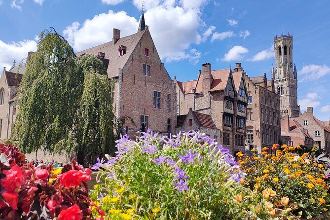 Private tour: From your hotel + see the Madonna of Michelangelo - An In-Depth Look at the Bruges Private Tour