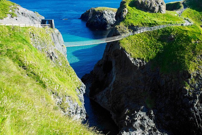 Private Tour: 'Game of Thrones' and Giants Causeway Full-Day Tour from Belfast - An In-Depth Look at the Tour Experience
