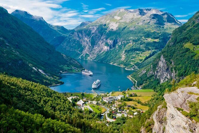 Private tour Geiranger and Glaciers 1 to 15 people - An In-Depth Look at the Private Geiranger and Glaciers Tour