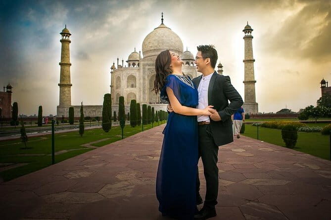 Private Tour : Golden Triangle With Udaipur - Starting Strong: Delhi’s Heritage and Modern Charm