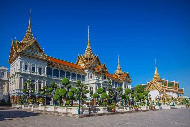 Private Tour: Grand Palace & Emerald Buddha Temple Experience - The Itinerary in Detail: What to Expect