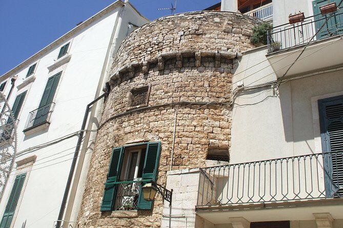 Private tour guide Conversano, the history of ancient Norba a few steps from the sea - A Closer Look at the Tour