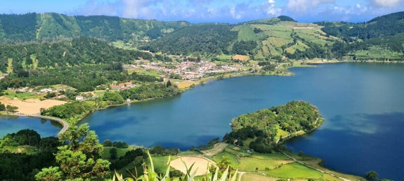 Private Tour Half Day Sete Cidades and pineapple production - Exploring the Azores: A Private Half-Day Tour of Sete Cidades and Pineapple Production