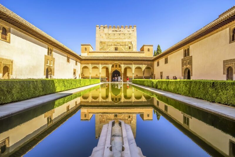 Private tour in all complete complex of Alhambra with ticket - Key Points