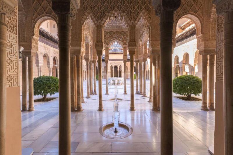 Private tour in all complete complex of Alhambra with ticket - Authentic Experiences and Hidden Gems
