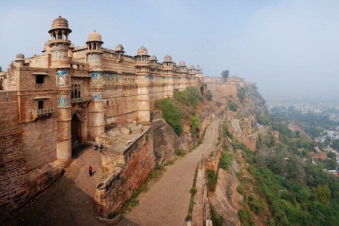 Private Tour in Delhi by Train - Transportation and Logistics: What You Should Know