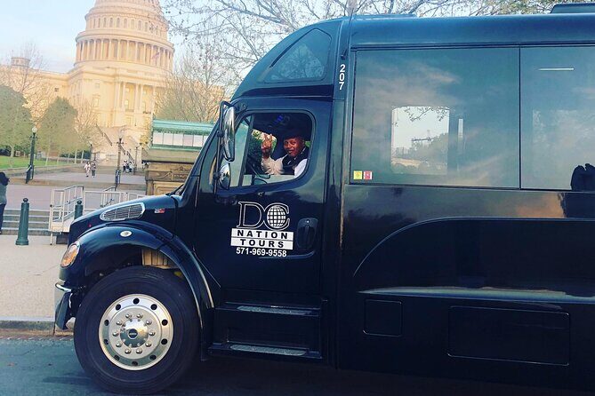 Private Tour In different languages - Discovering Washington DC: An In-Depth Look at the Private Tour