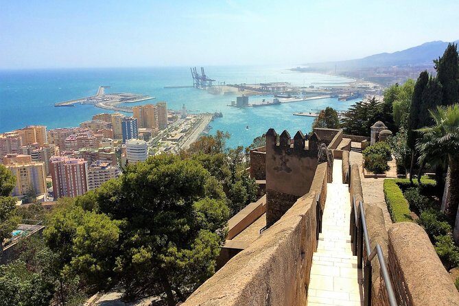 Private tour in Malaga from Costa del Sol - Source