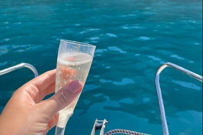 Private tour in Polignano to discover the caves with aperitif - Who Should Book This Tour?