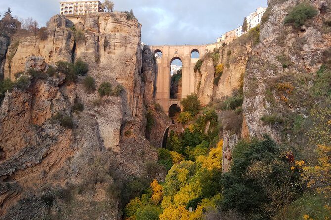 Private Tour in Ronda including the Bullring and Main Church - The Itinerary: What to Expect at Each Stop