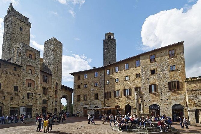 Private Tour in San Gimignano - FAQs