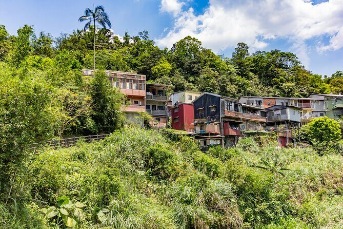 Private Tour Jingtong Station,Pingxi Old Street,Jiufen Old Street - A Closer Look at the Itinerary