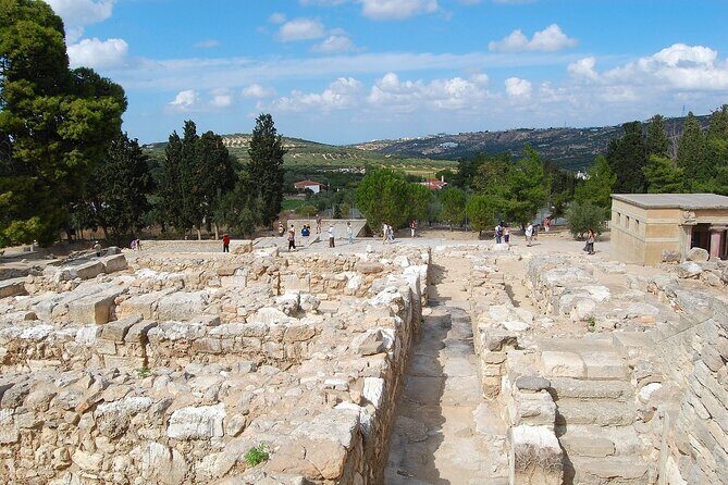Private Tour Knossos Palace-Archaeological Museum-Heraklion Town - Who Will Love This Tour?