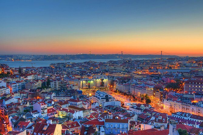 Private tour: Lisbon Fado Dinner Show and Panoramic Night Tour - Key Points