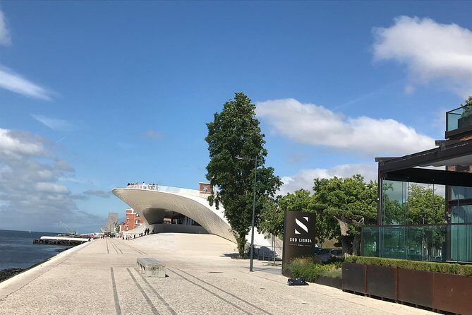 Private tour Lisbon - full day - Possible Drawbacks & Considerations