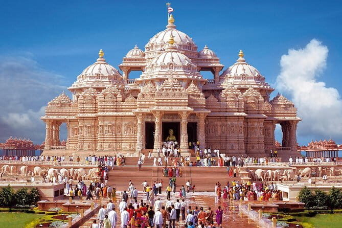 Private Tour of Akshardham Temple, Lotus Temple & Iskcone Temple in Delhi - A Deep Dive into the Delhi Temple Tour Experience