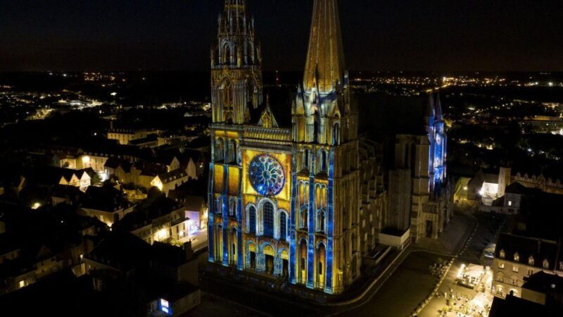Private tour of Chartres town from Paris - Exploring the Notre-Dame de Chartres Cathedral