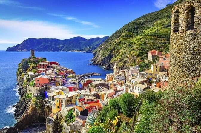 Private Tour of Cinque Terre's Wine tasting with a local - Key Points