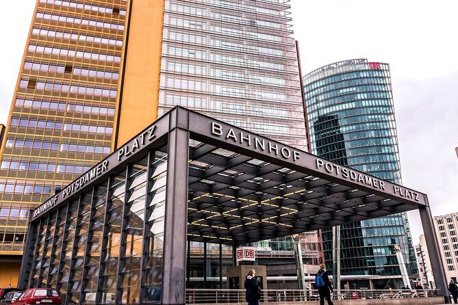 Private Tour of David Bowie's West-Berlin - Key Points